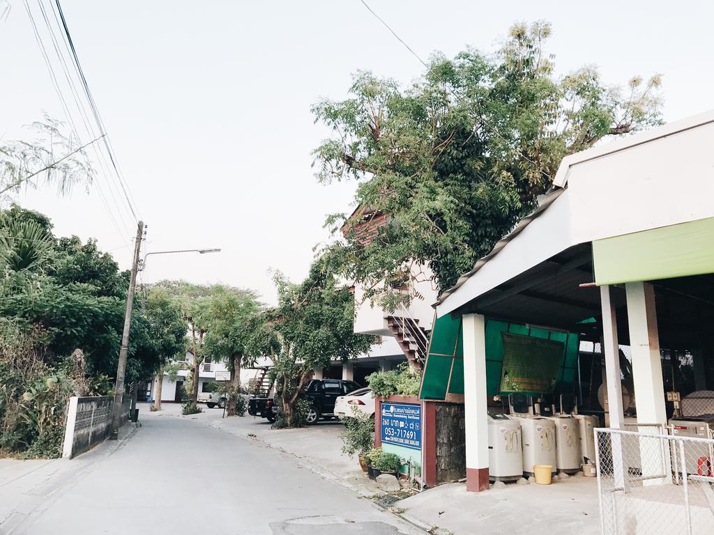 Baan Nuk Anong Hotel Chiang Rai Exterior photo